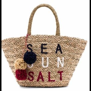 NWT straw beach bag by sundry. Super cute